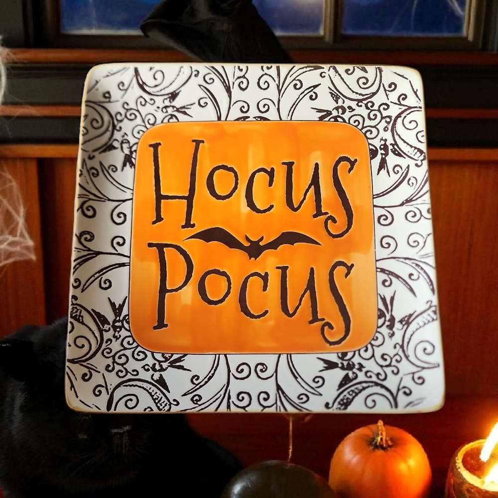 HOCUS Pocus Halloween Dish 10 3/4" X 10 3/4"